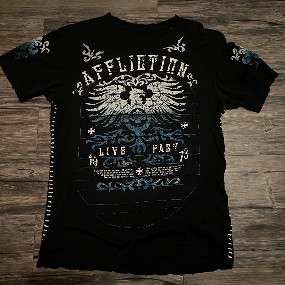 Affliction tee shirt